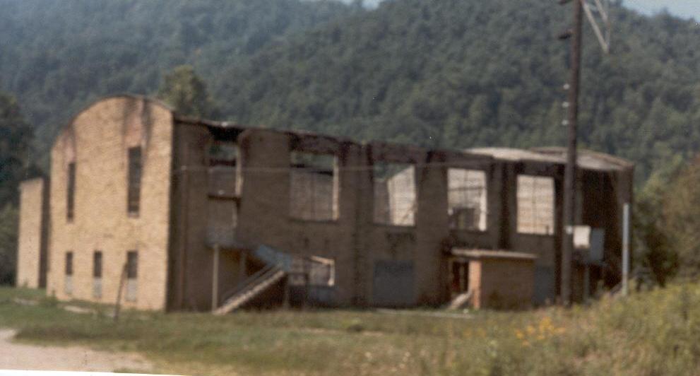 school burned3.jpg