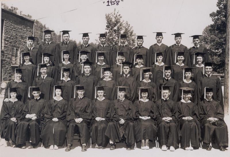 1958 grads.jpg