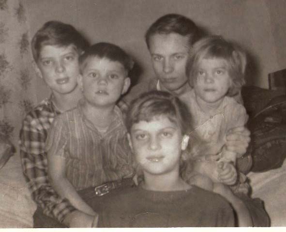 Charles_Jamie_Sissie_Bob_Brenda.jpg