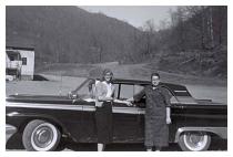 dorothytaylorandhermafayeheltonblackstarschoolgrounds..jpg
